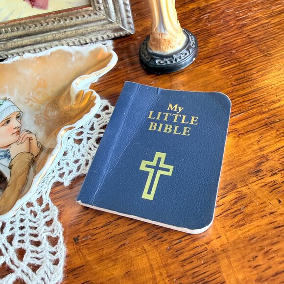 7 Piece Vintage Religious Bundle - Picture 5 of 16